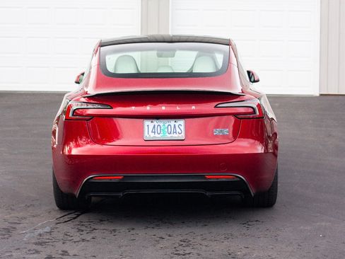 Used 2024 Tesla Model 3 Performance image 6