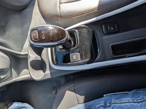 Used 2019 Chevrolet Bolt Premier w/ Infotainment Package image 15