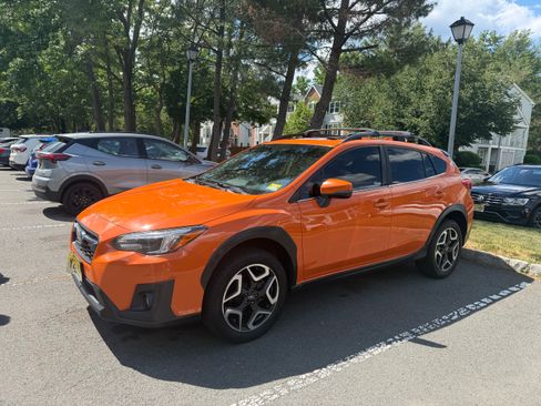 Used 2019 Subaru Crosstrek 2.0i Limited w/ Moonroof Package w/Navigation AWD/4WD image 1
