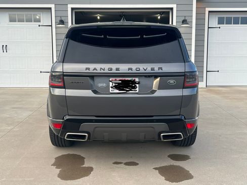 Used 2018 Land Rover Range Rover Sport HSE Dynamic image 5