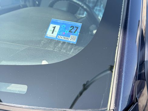 Used 2013 Ford F150 XLT w/ XLT Chrome Pkg image 15