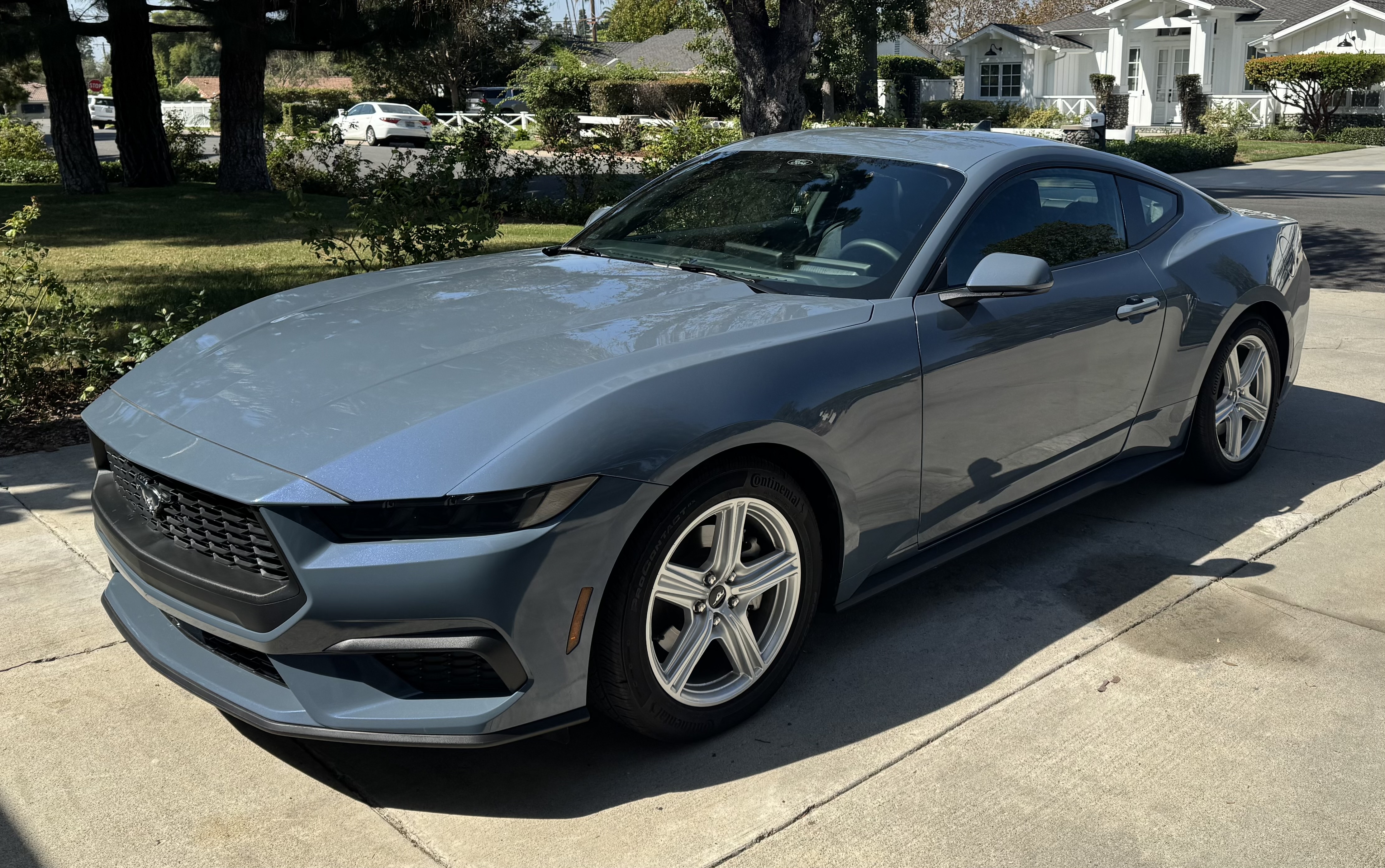 Used 2026 Ford Mustang Coupe RWD image 1