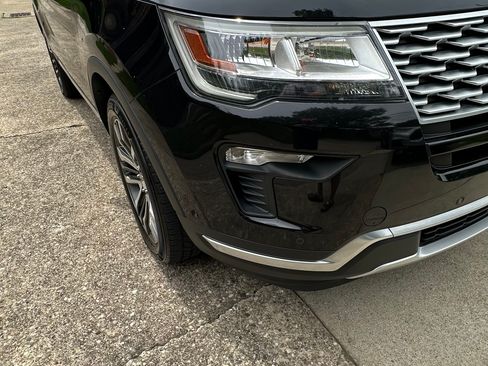 Used 2019 Ford Explorer Platinum AWD/4WD image 15