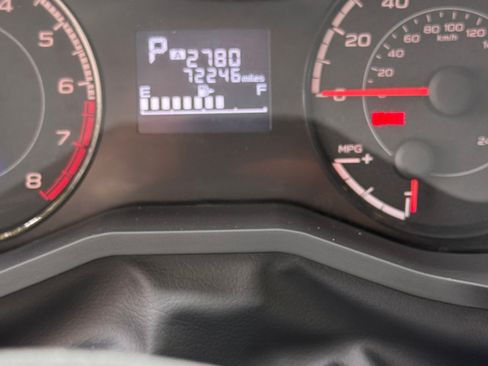 Used 2019 Subaru Impreza 2.0i Premium image 11