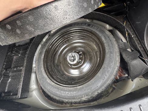 Used 2016 Ford Focus Titanium image 11