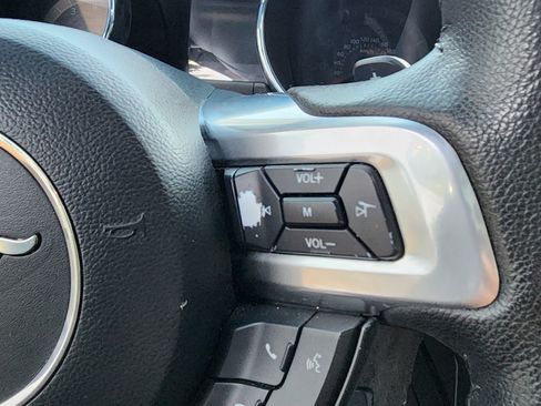 Used 2015 Ford Mustang Coupe image 15