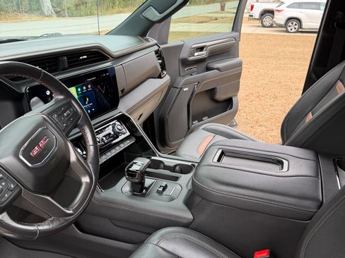 Used 2022 GMC Sierra 1500 AT4 image 12