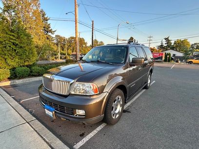 Used 2005 Lincoln Navigator 4WD