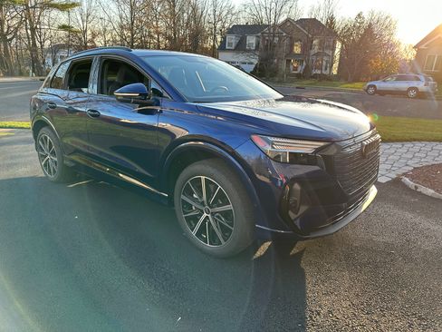 Used 2022 Audi Q4 e-tron Prestige image 6