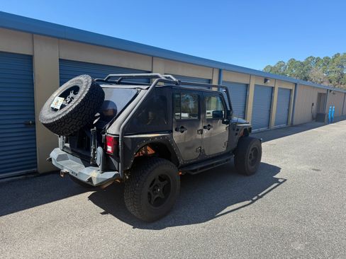 Used 2007 Jeep Wrangler Unlimited X image 2