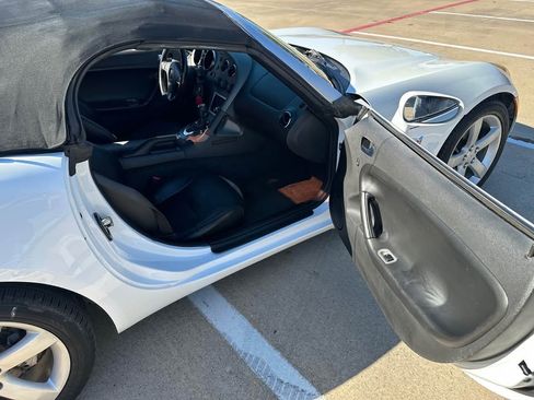 Used 2008 Pontiac Solstice Convertible w/ Premium Package image 5