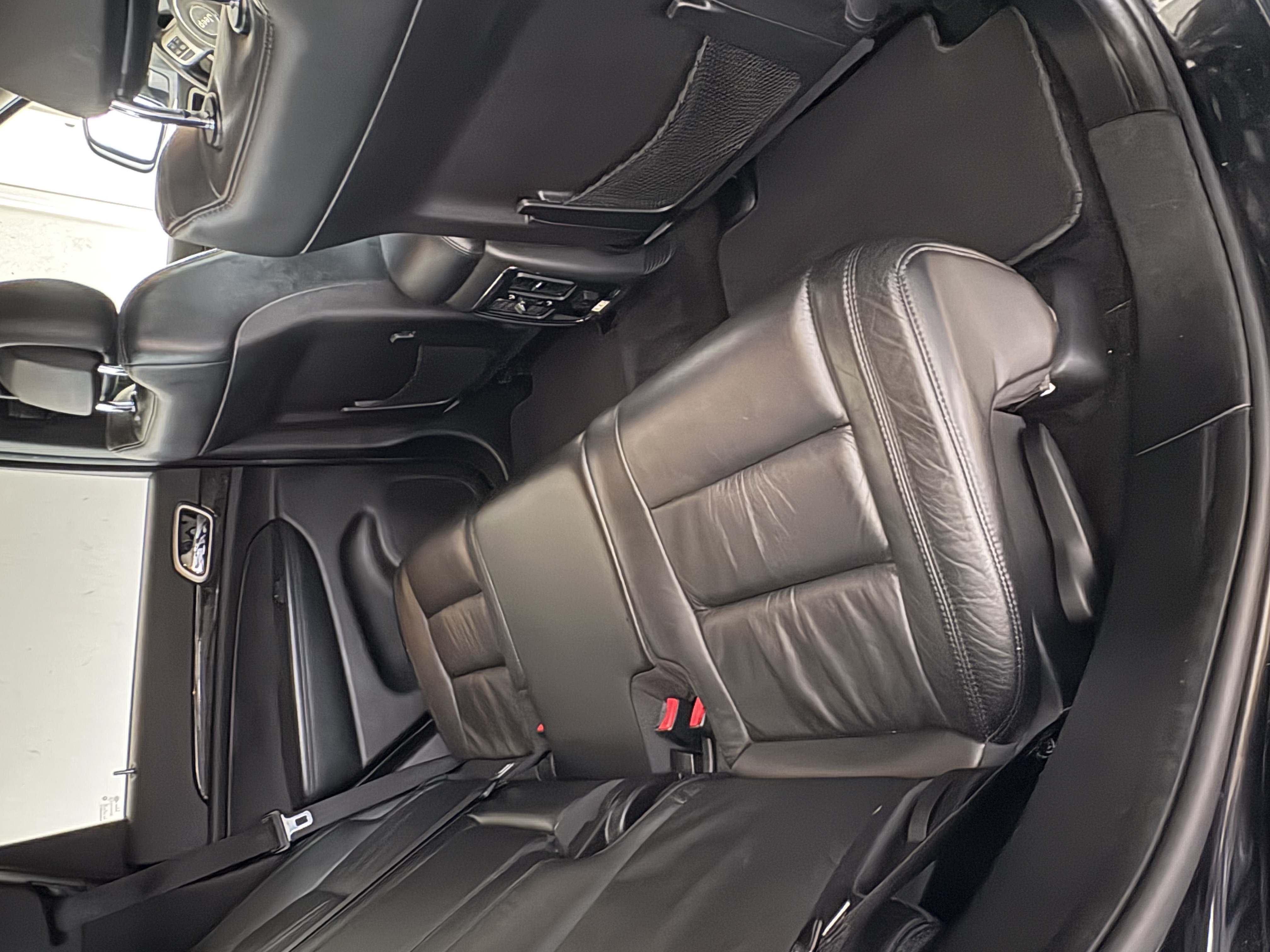 Used 2012 Jeep Grand Cherokee Laredo AWD/4WD image 10