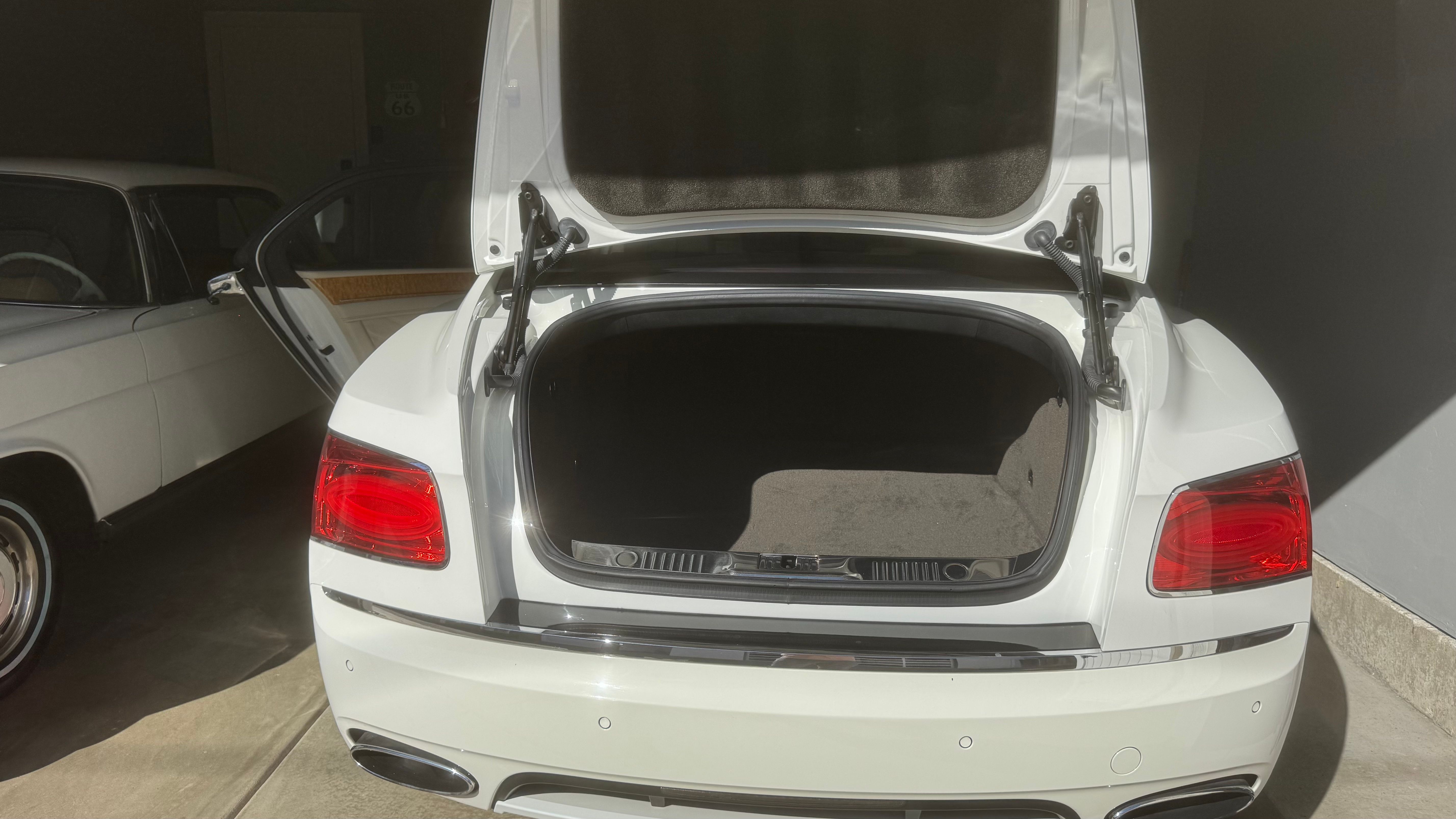Used 2014 Bentley Flying Spur W12 AWD/4WD image 20