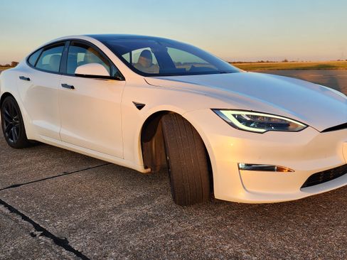 Used 2021 Tesla Model S Long Range image 1