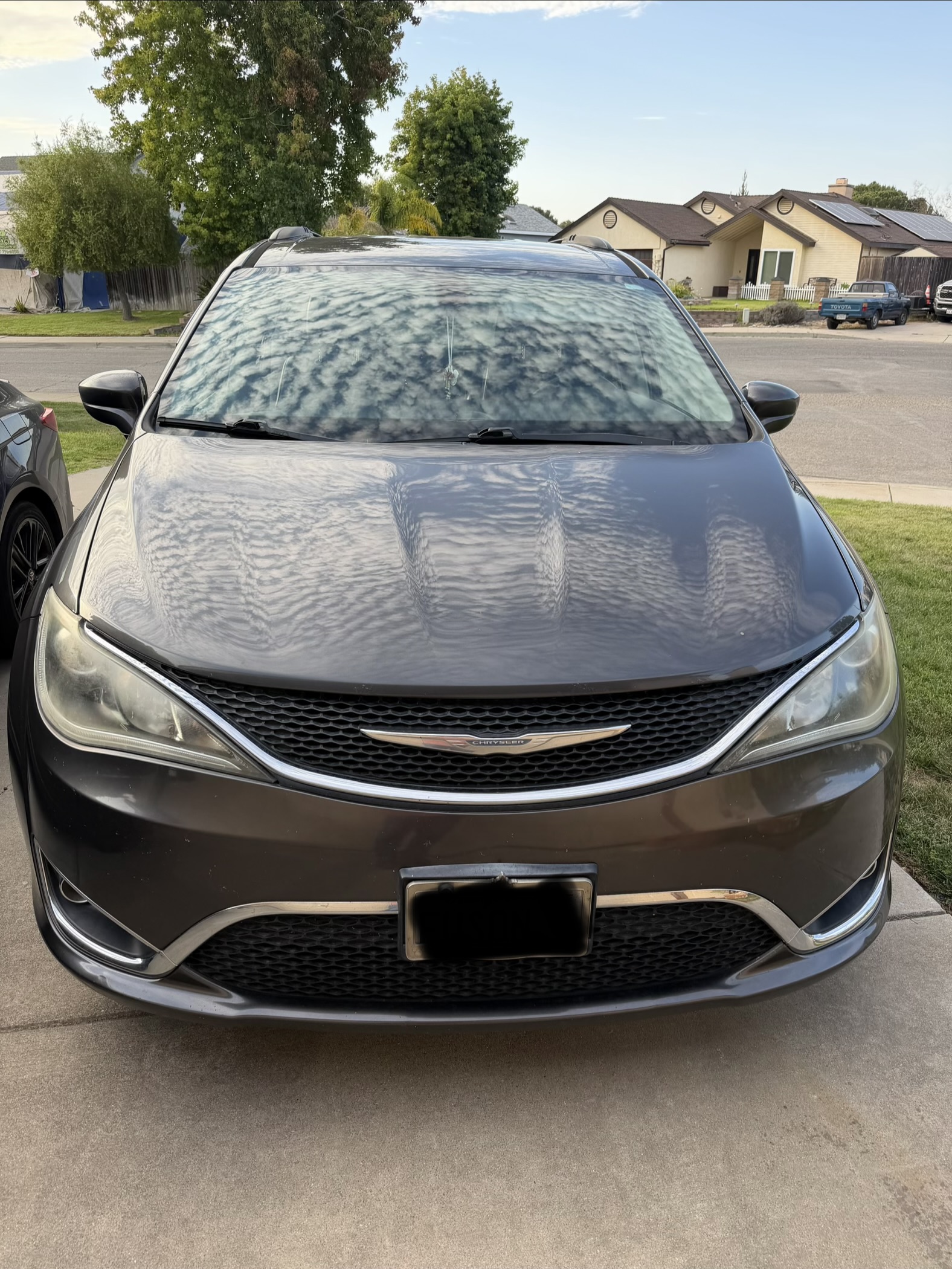 Used 2017 Chrysler Pacifica Touring-L FWD image 14