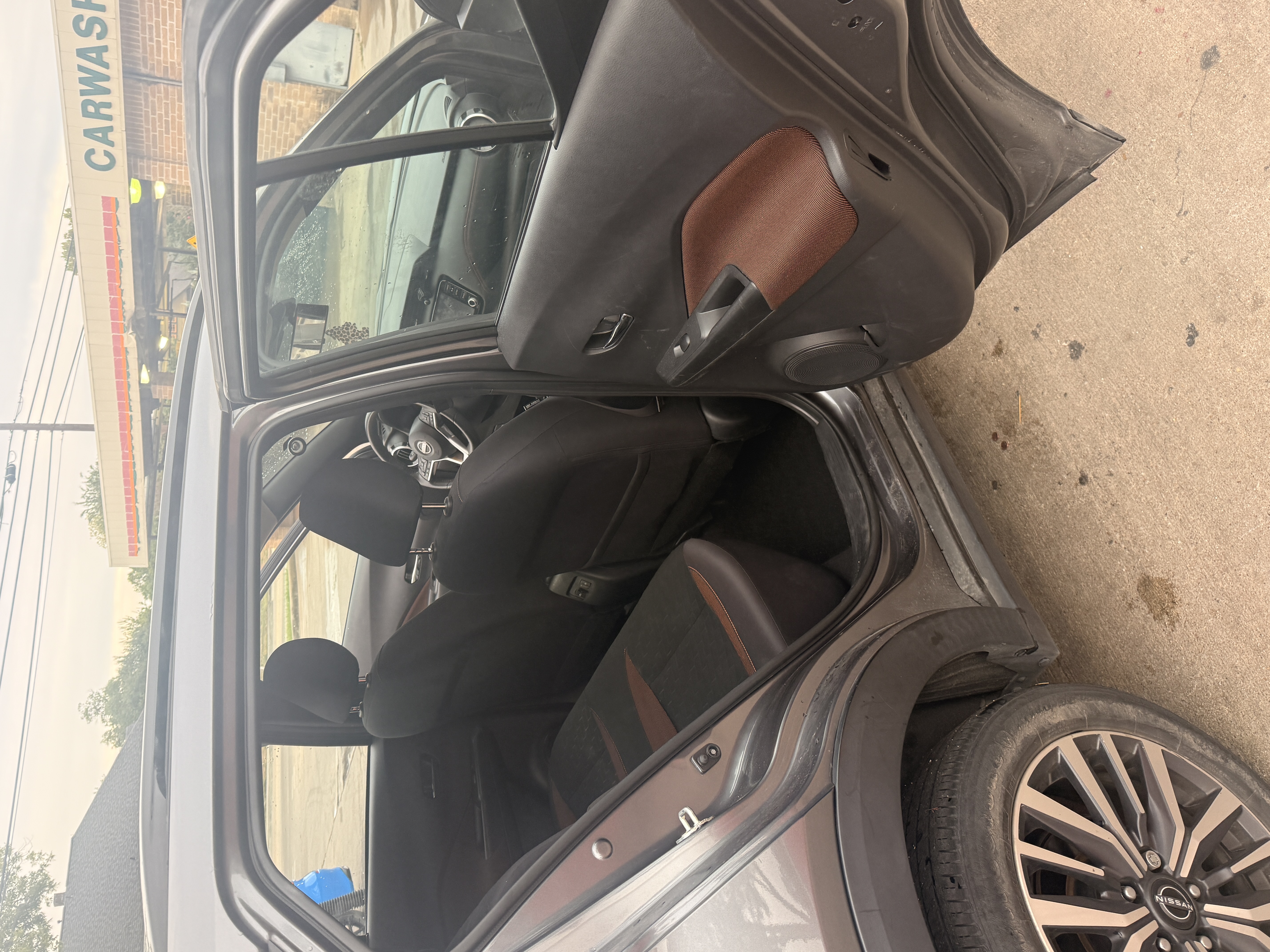 Used 2024 Nissan Kicks SR FWD image 17