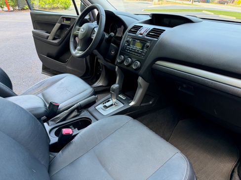 Used 2014 Subaru Forester 2.5i Limited w/ Popular Package #2 image 20