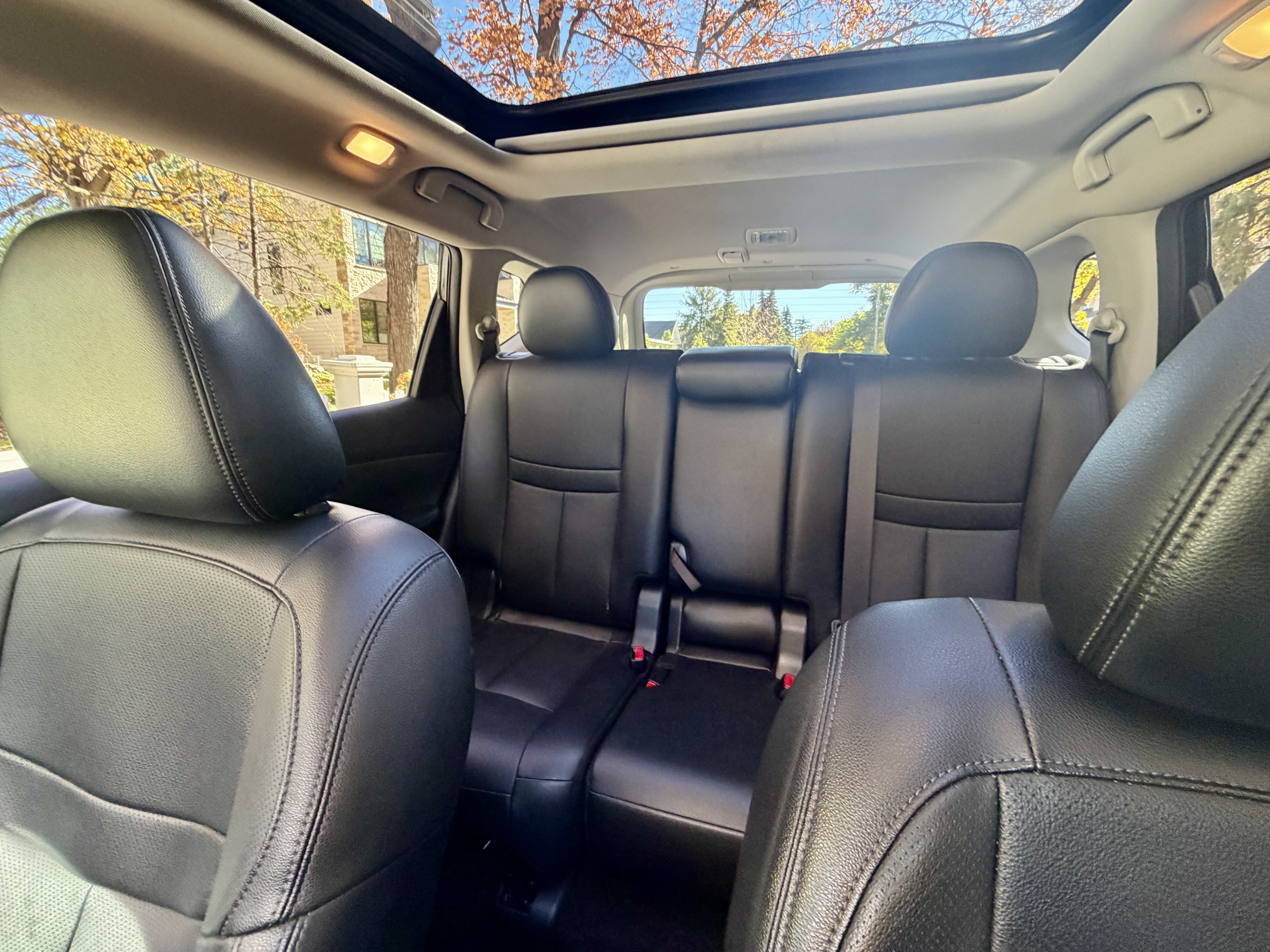 Used 2017 Nissan Rogue SL w/ SL Premium Package AWD/4WD image 27