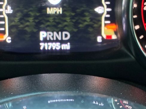 Used 2019 Jeep Wrangler Unlimited Rubicon AWD/4WD image 12