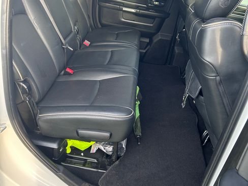 Used 2017 RAM 3500 Laramie Longhorn image 11