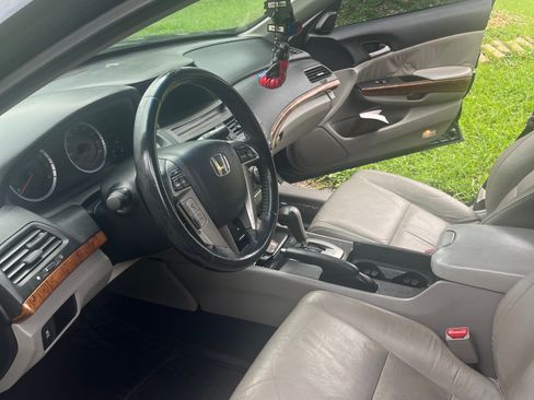 Used 2012 Honda Accord EX-L image 5