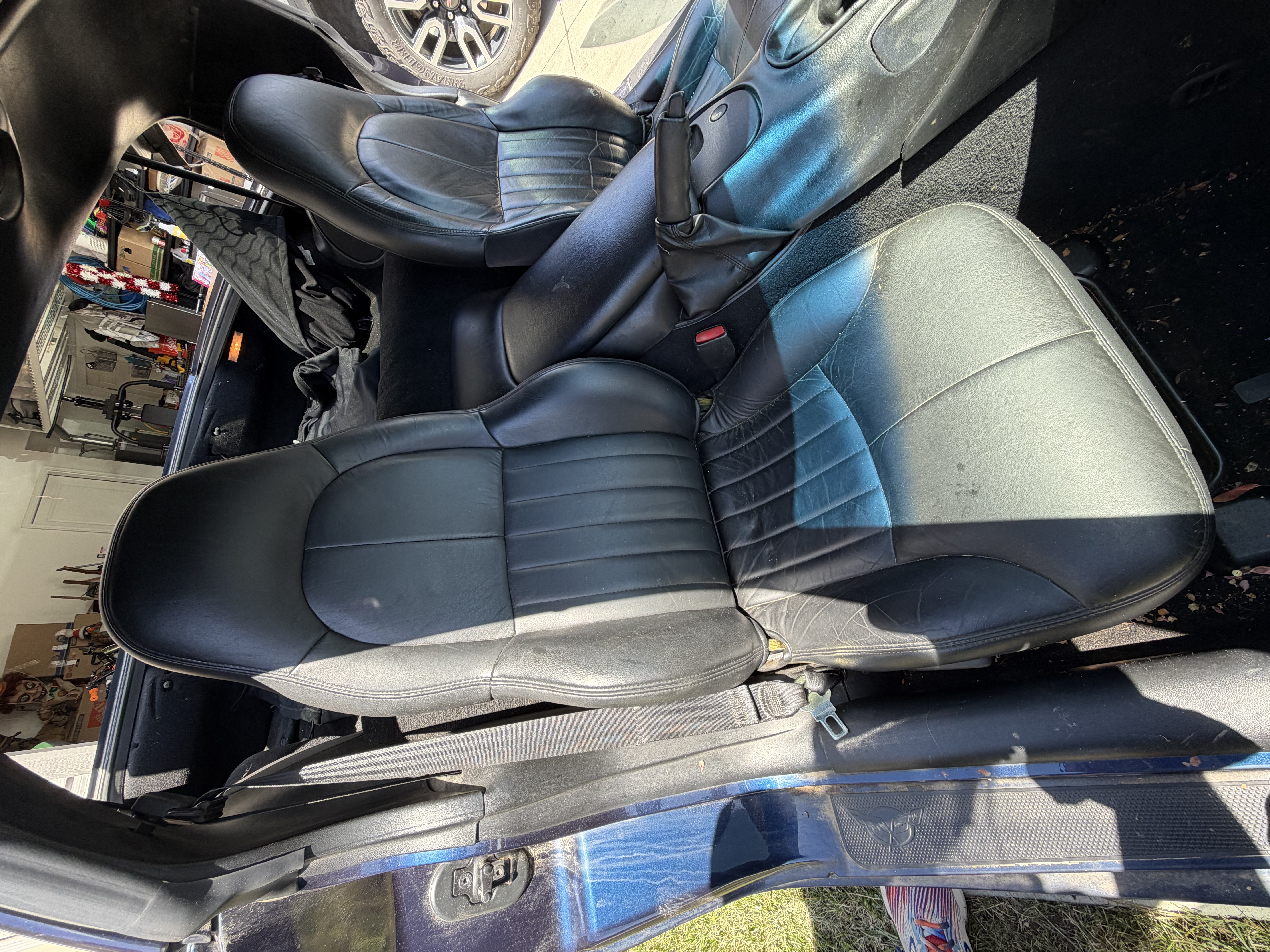 Used 2000 Chevrolet Corvette Coupe RWD image 19