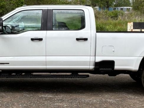 Used 2025 Ford F350 XL AWD/4WD image 1