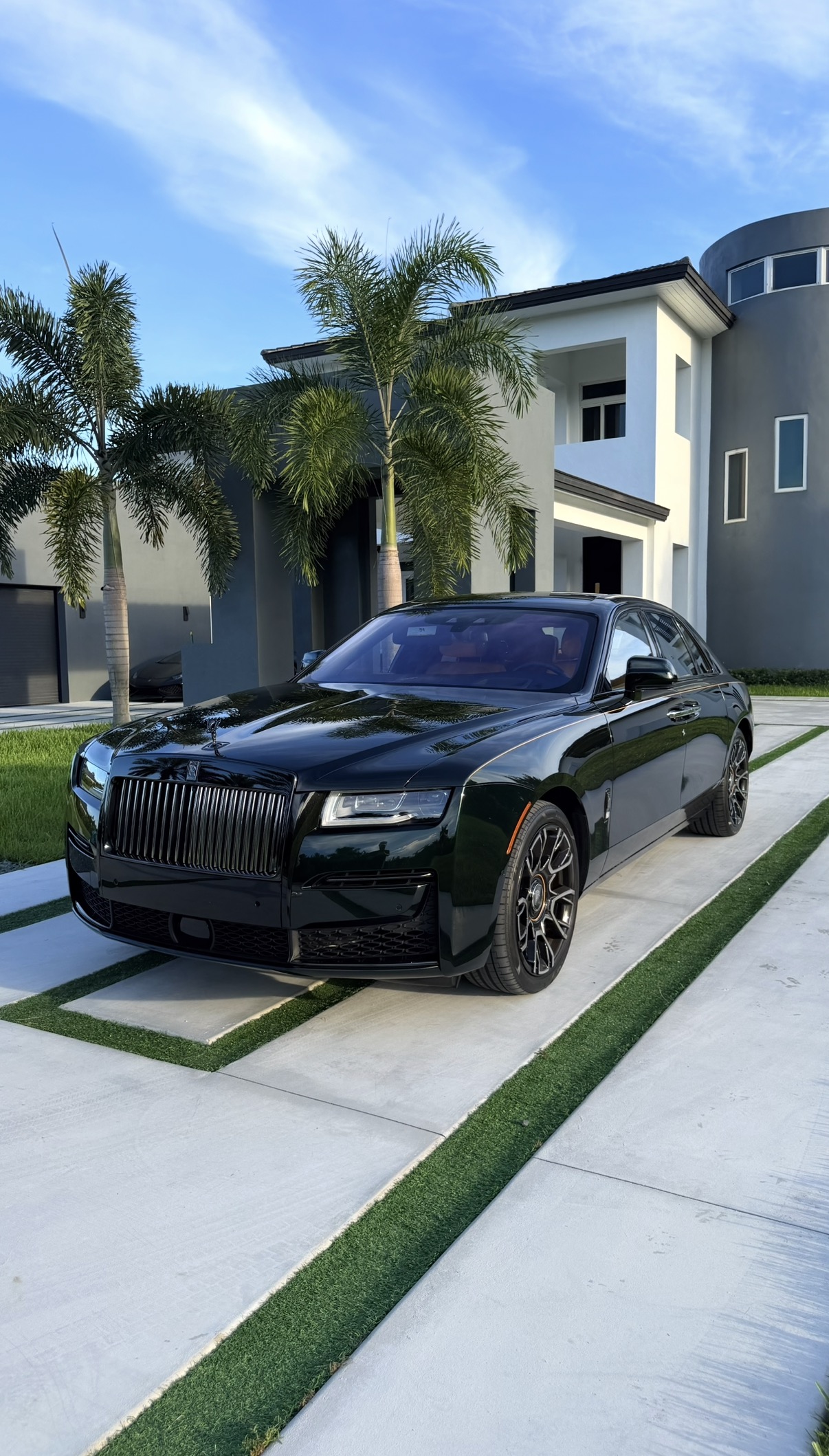 Used 2024 Rolls-Royce Ghost Black Badge w/ Black Badge Ghost Package AWD/4WD image 1