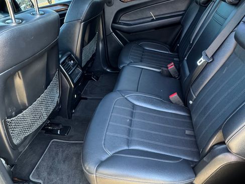 Used 2018 Mercedes-Benz GLS 450 4MATIC image 22