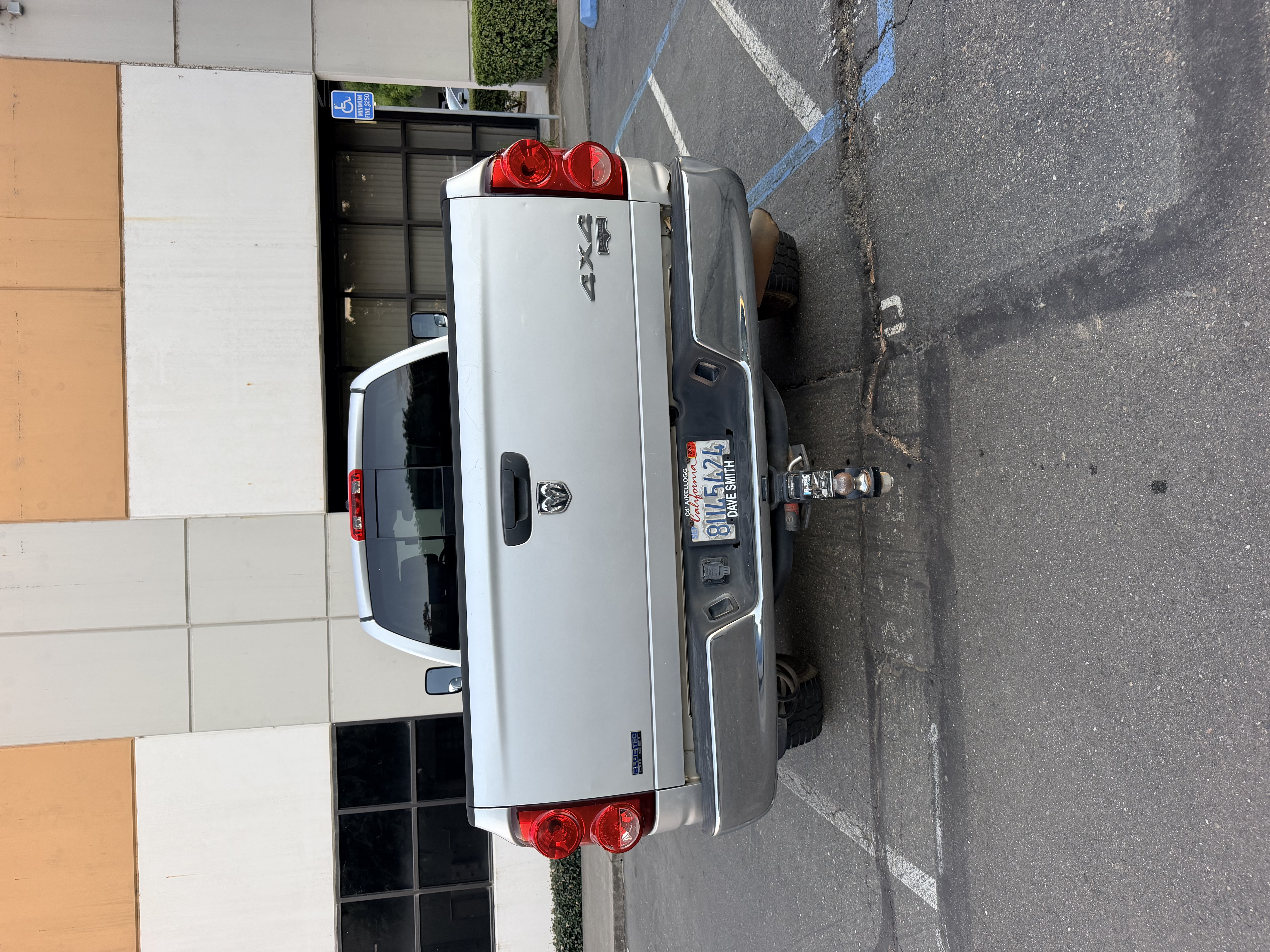 Used 2009 Dodge Ram 3500 Truck Laramie AWD/4WD image 8