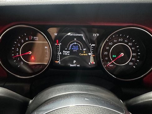 Used 2022 Jeep Wrangler Unlimited Rubicon image 6