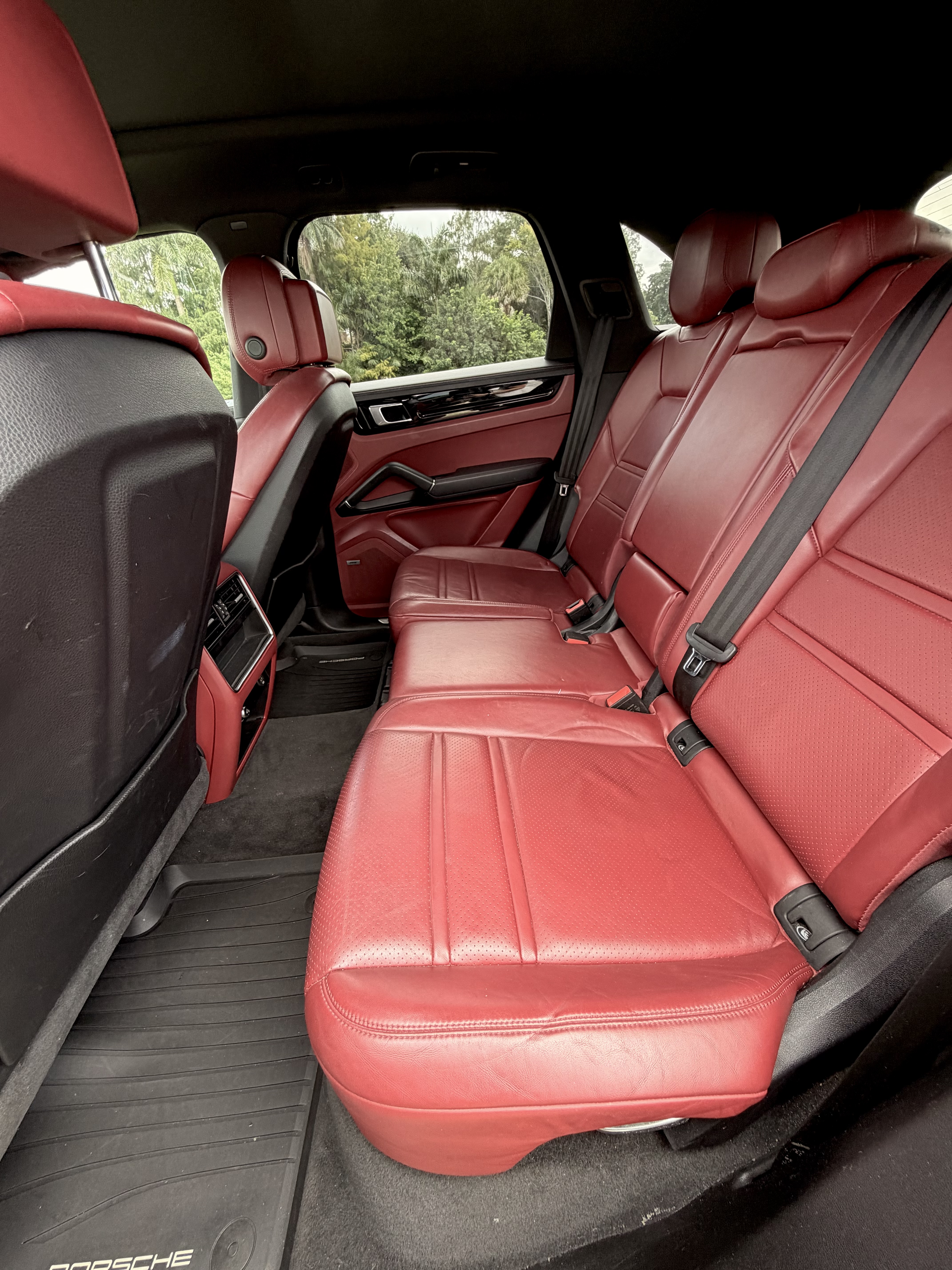Used 2019 Porsche Cayenne AWD/4WD image 10