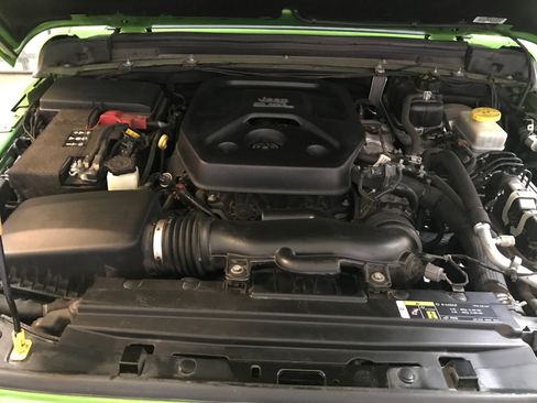 Used 2020 Jeep Wrangler Unlimited Sahara w/ Uconnect 4C Nav & Sound Group image 22