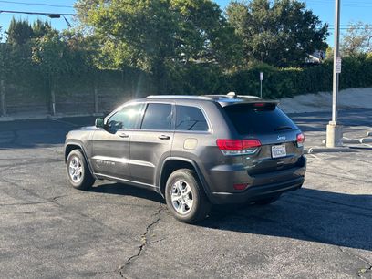 Used 2017 Jeep Grand Cherokee Laredo w/ Quick Order Package 23E
