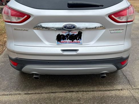 Used 2015 Ford Escape Titanium image 6