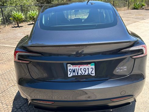 Used 2024 Tesla Model 3 Performance AWD/4WD image 2