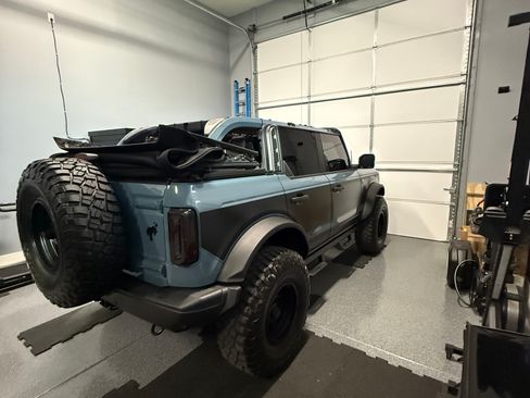 Used 2021 Ford Bronco Badlands image 2