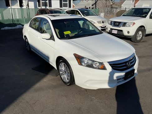 Used 2011 Honda Accord EX image 5
