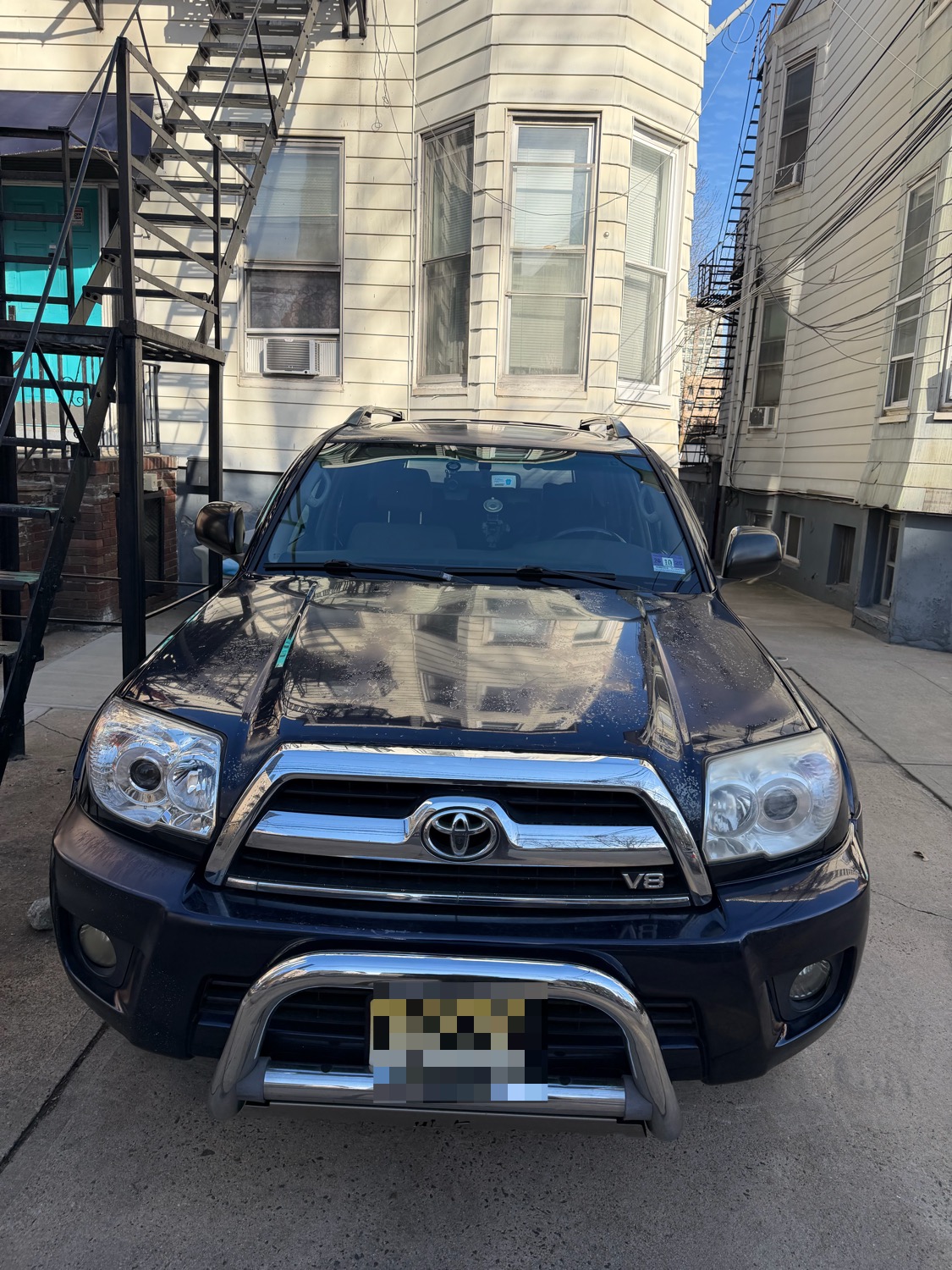 Used 2006 Toyota 4Runner SR5 AWD/4WD image 2