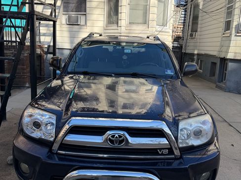 Used 2006 Toyota 4Runner Sport image 2