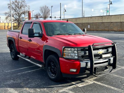 Used 2011 Chevrolet Silverado 1500 LT w/ All-Star Edition image 4