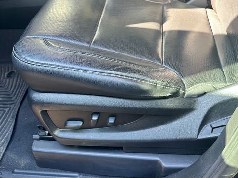 Used 2018 GMC Sierra 1500 SLT w/ Enhanced Driver Alert Package image 13