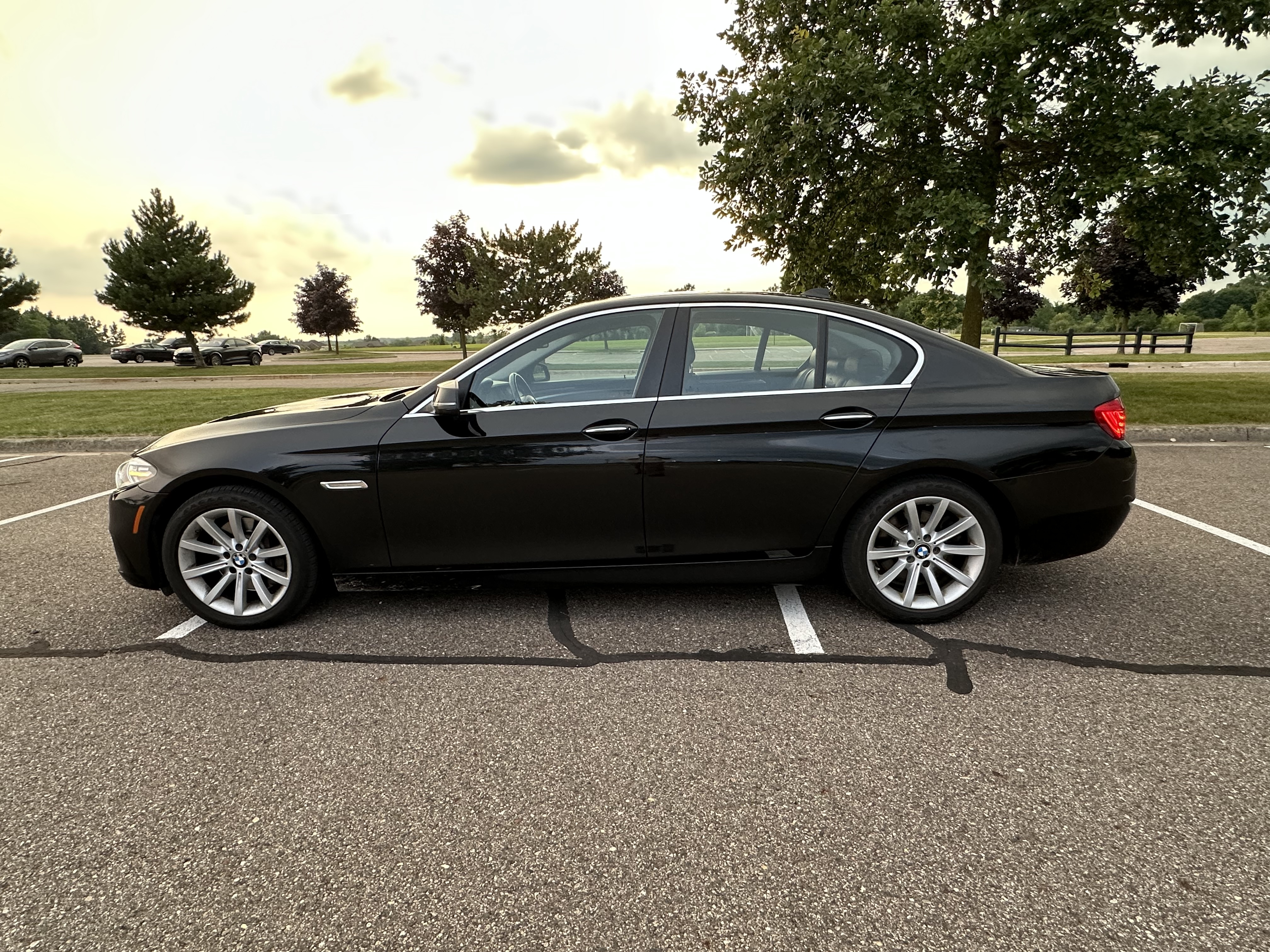 Used 2015 BMW 535i xDrive Sedan AWD/4WD image 2