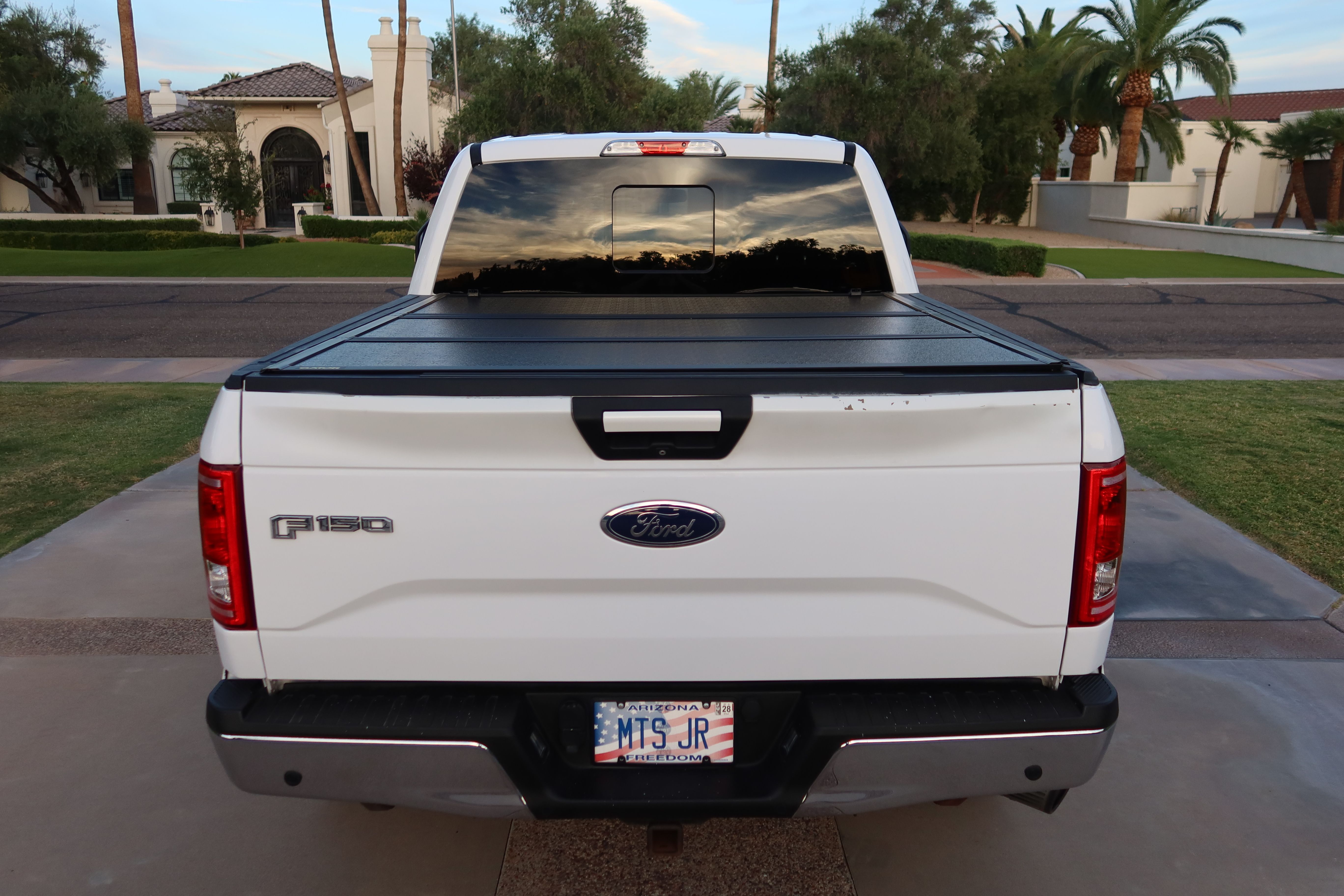 Used 2017 Ford F150 XLT w/ Equipment Group 302A Luxury AWD/4WD image 8