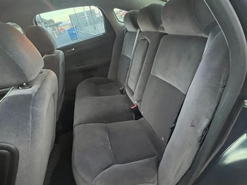Used 2009 Chevrolet Impala LT FWD image 12