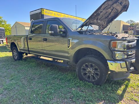Used 2022 Ford F250 XL w/ STX Appearance Package image 6