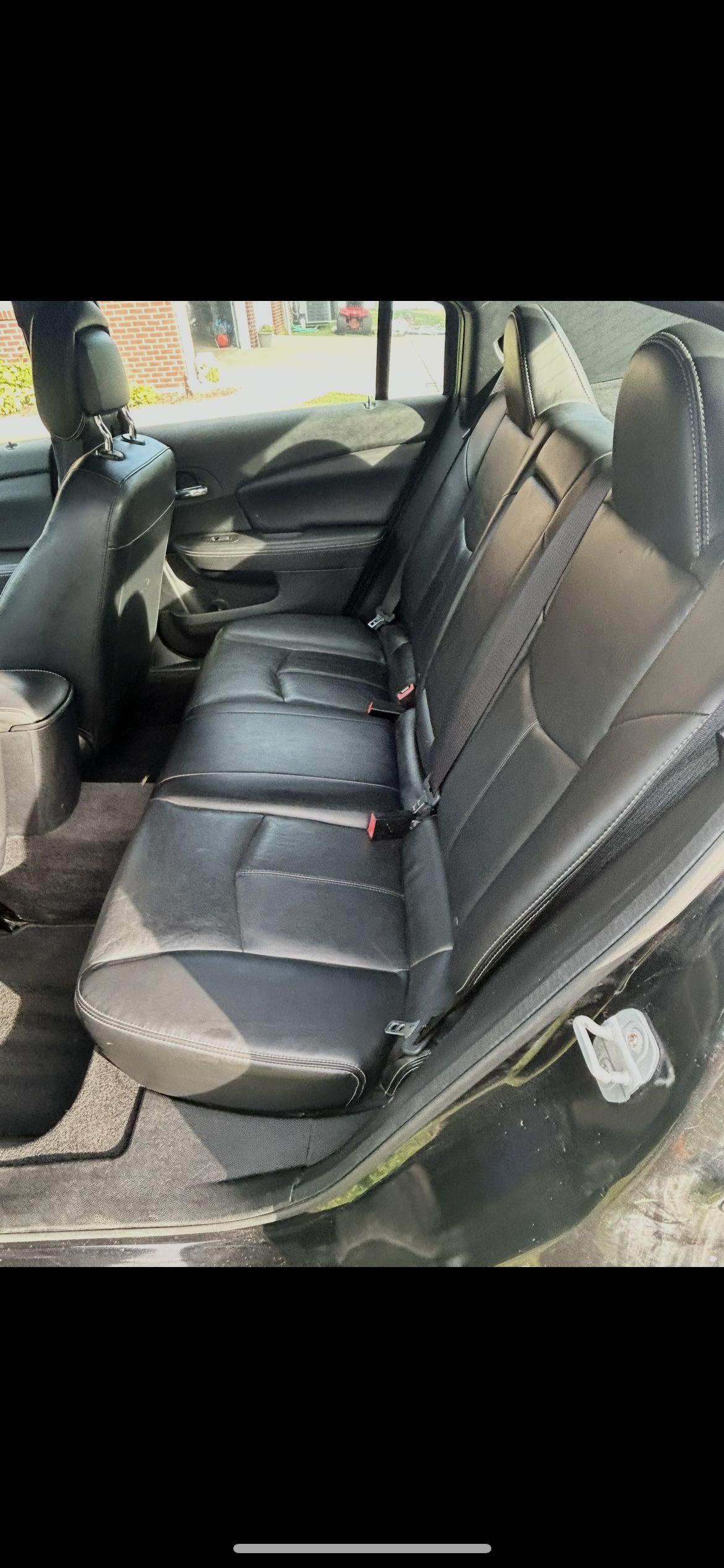 Used 2011 Chrysler 200 Limited FWD image 9