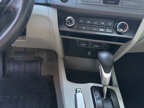 Used 2012 Honda Civic EX-L image 8