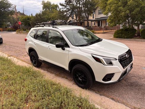 Used 2022 Subaru Forester w/ Popular Package #2 AWD/4WD image 2
