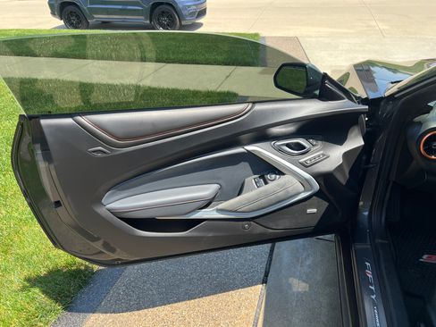 Used 2017 Chevrolet Camaro SS w/ 50th Anniversary Edition RWD image 6
